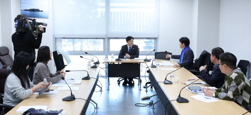 디지털자산기본법을 논의하는 열린 더불어민주당 디지털자산 태스크포스(TF)